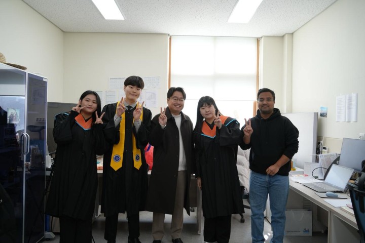Group photo at graduation